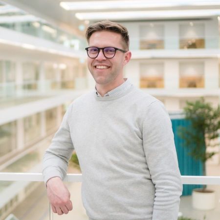 Alex Watté - Beherend partner, Huust